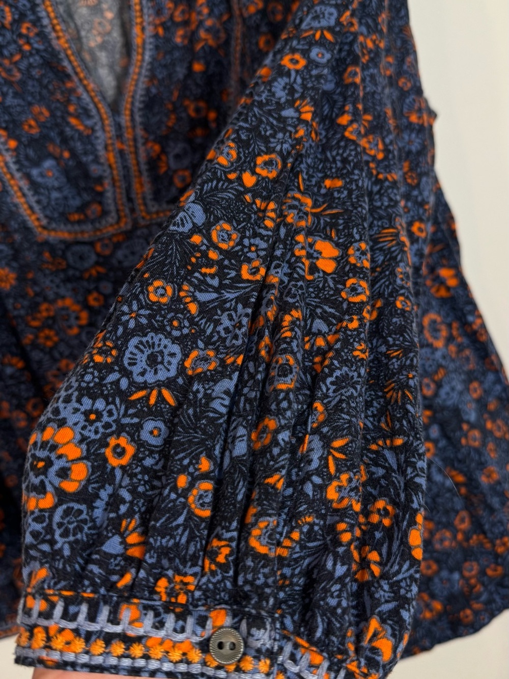 J Jill Blue Orange Floral Embroidered Split Neck Blouse Top Women XL Modal Blend - Picture 4 of 7